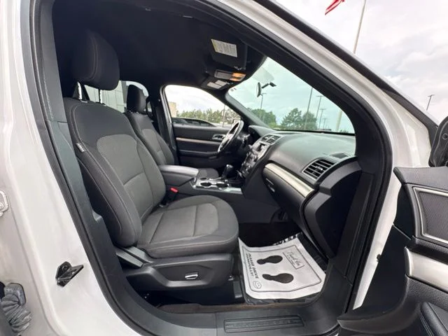 Used 2018 White Ford XLT image 20