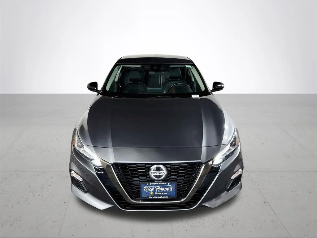 Used 2020 Gray Nissan 2.5 SR image 3