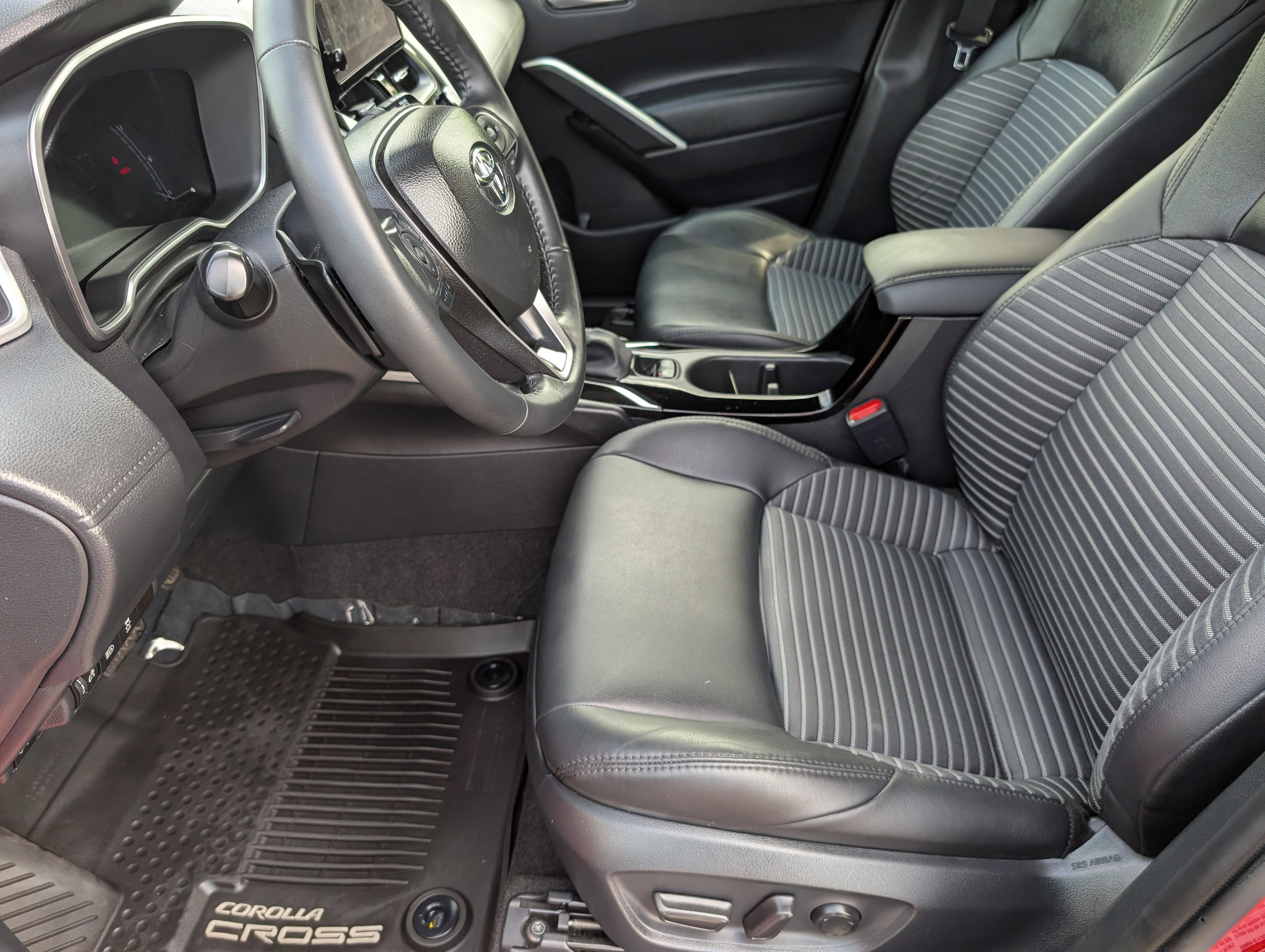 Used 2025 Red Crystal Toyota Hybrid XSE image 10