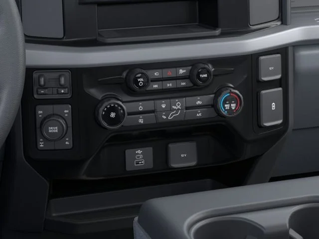 2025 Ford F-350 Super Duty XL - Photo 17