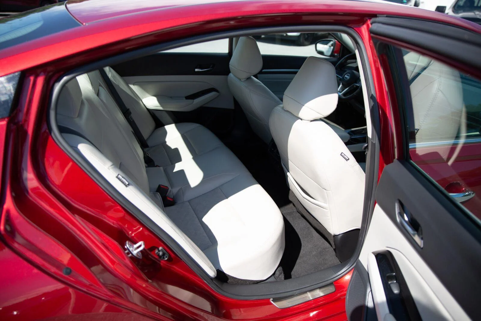 2023 Nissan Altima SL - Photo 22