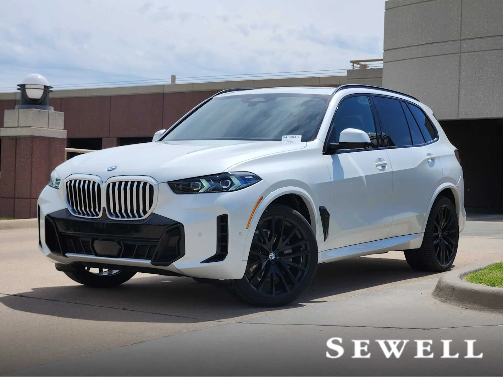 2026 BMW X5 sDrive40i's photo