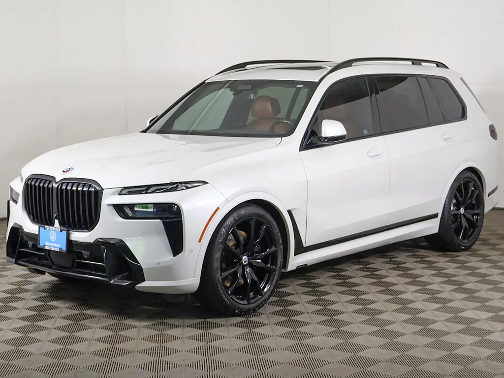 Used 2023 Alpine White BMW xDrive40i image 16