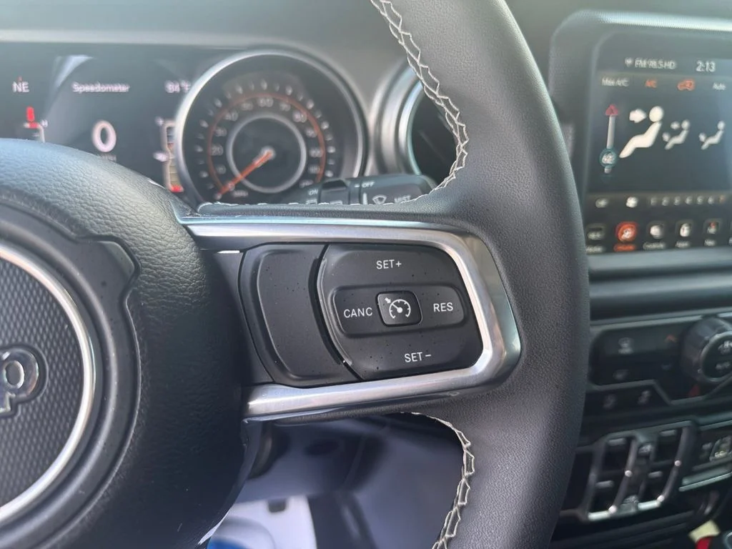 Used 2023 Black Jeep Sahara image 31
