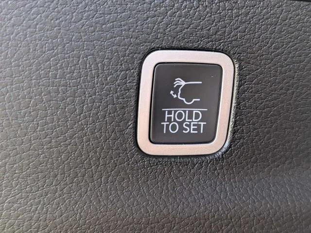 Used 2026 Bright White Cl Jeep Limited Reserve image 13
