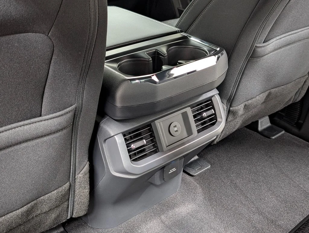 New 2026 Oxford White Ford XLT image 18