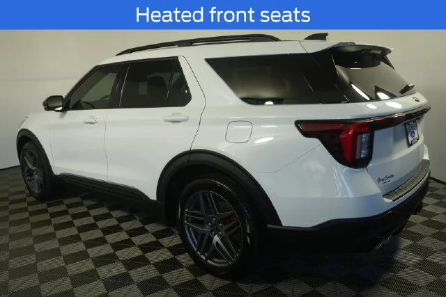 New 2026 Star White Metallic Tri-Coat Ford ST image 23