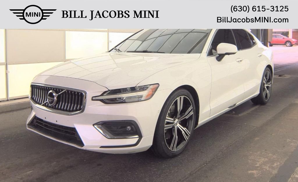 2022 Volvo S60 B5 Inscription's photo