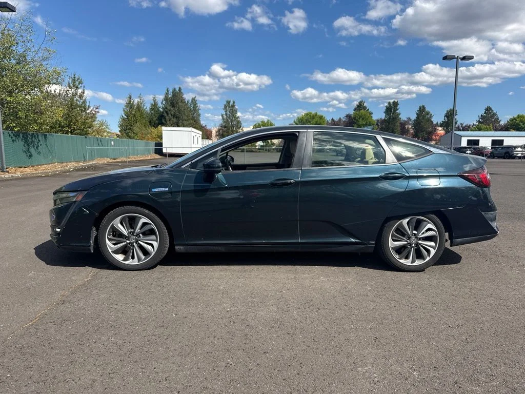 Used 2018 Moonlit Forest Pearl Honda Touring image 4