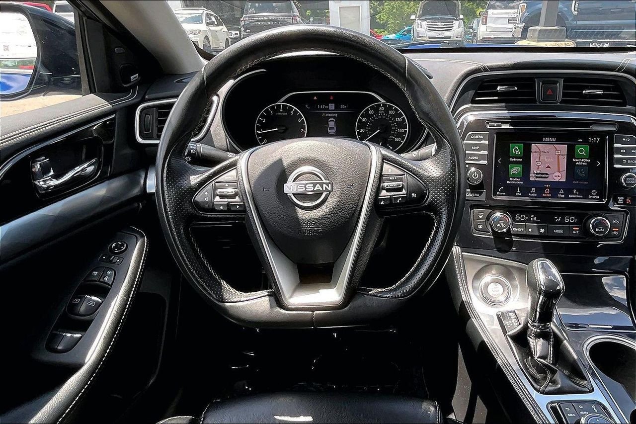 Used 2023 Deep Blue Pearl Nissan SL image 10