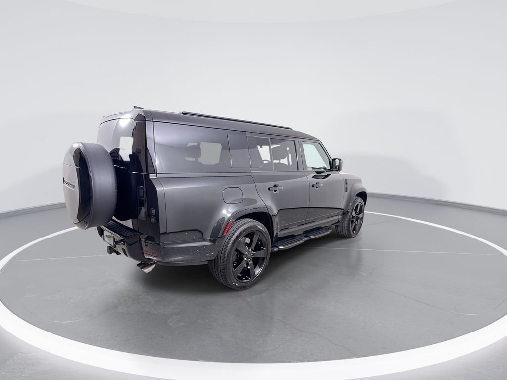 New 2026 Santorini Black Land Rover V8 image 8