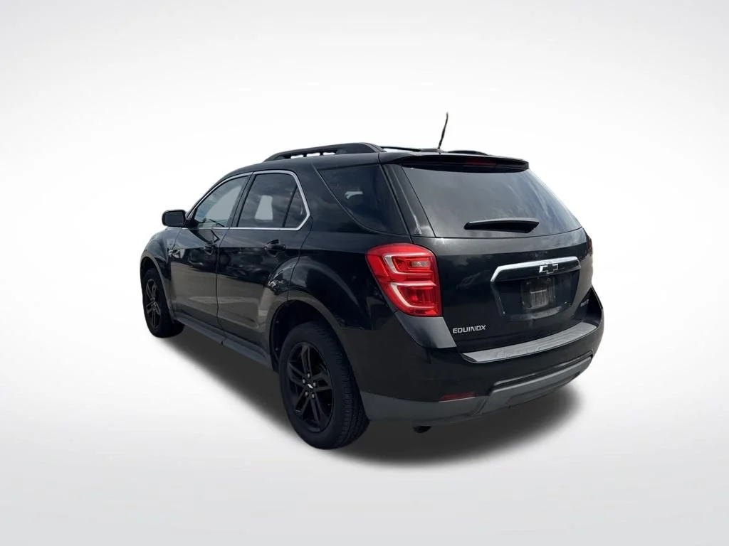 Used 2017 Mosaic Black Metallic Chevrolet LT image 6