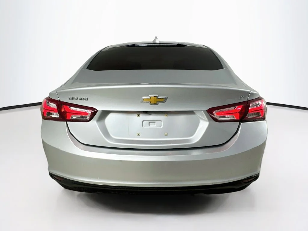 Used 2022 Silver Chevrolet LT image 6