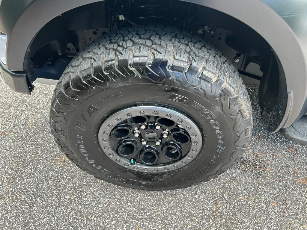 Used 2025 Gray Ford Raptor image 13