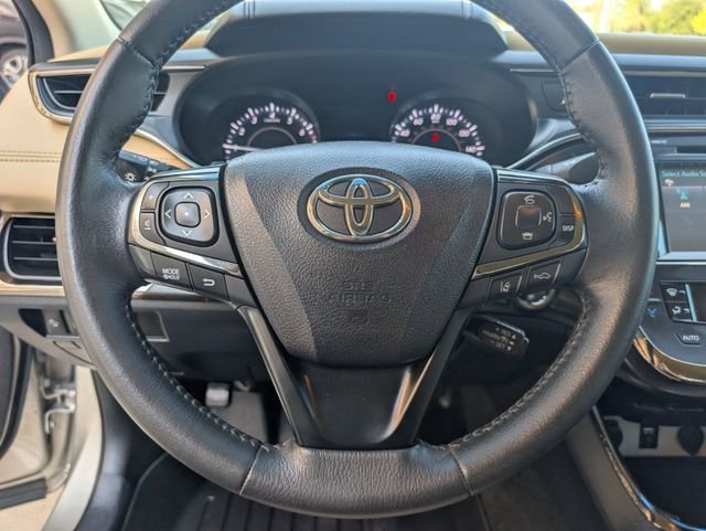 Used 2017  Toyota XLE image 12
