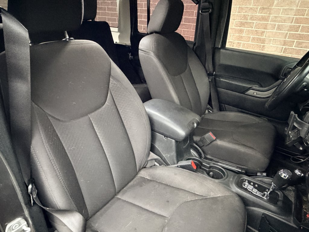 Used 2017 Granite Crystal Metallic Clearcoat Jeep Sport image 18