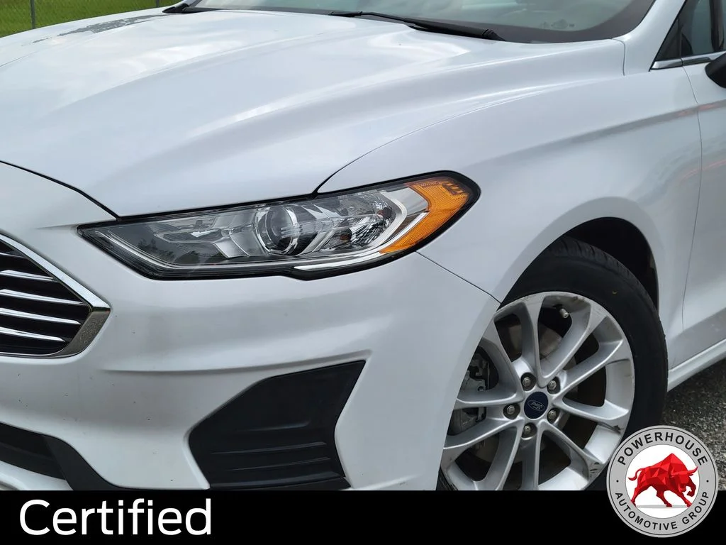 Used 2020 White Ford SE image 11