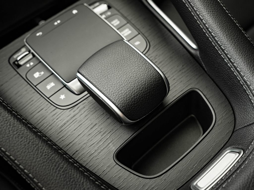 Used 2024 Black Mercedes-Benz GLE 350 image 40