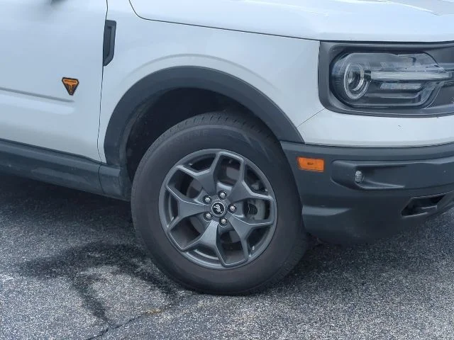Used 2021 White Ford Badlands image 2