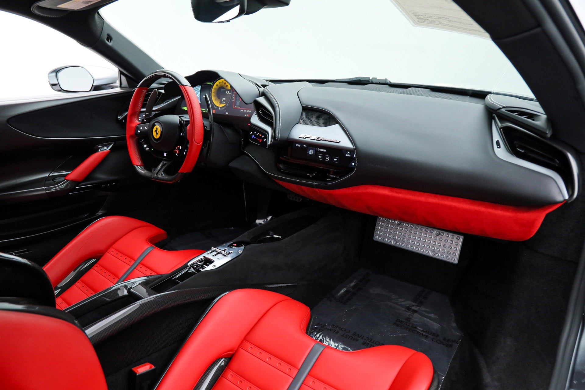 Certified Used 2022 Grigio Titanio Ferrari  image 24