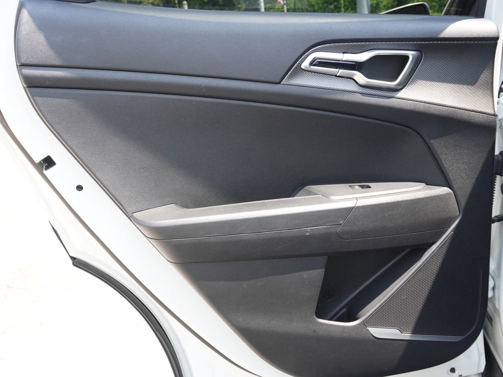 Used 2023 White Kia LX image 17