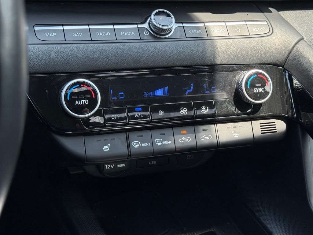 Used 2025 Gray Hyundai SEL Convenience image 28