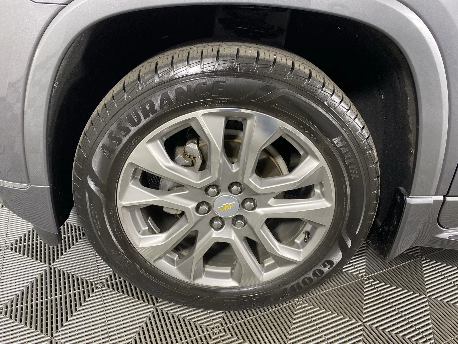 Used 2019 Satin Steel Metallic Chevrolet Premier image 12