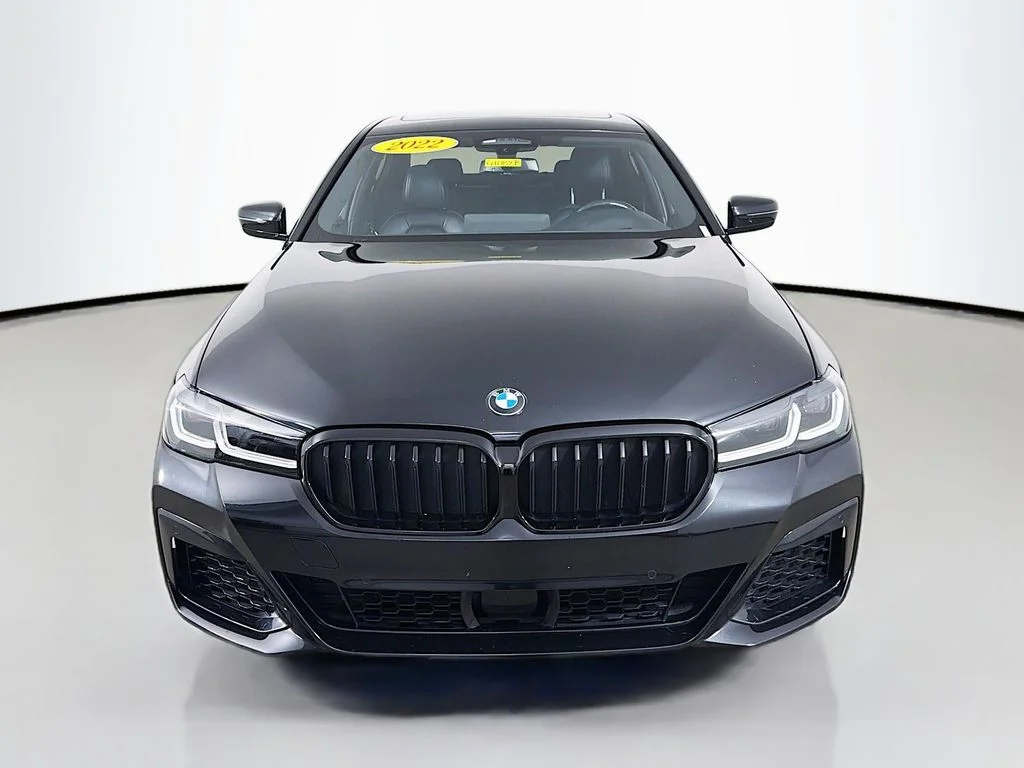 Used 2022 Black Sapphire Metallic BMW 530i xDrive image 2