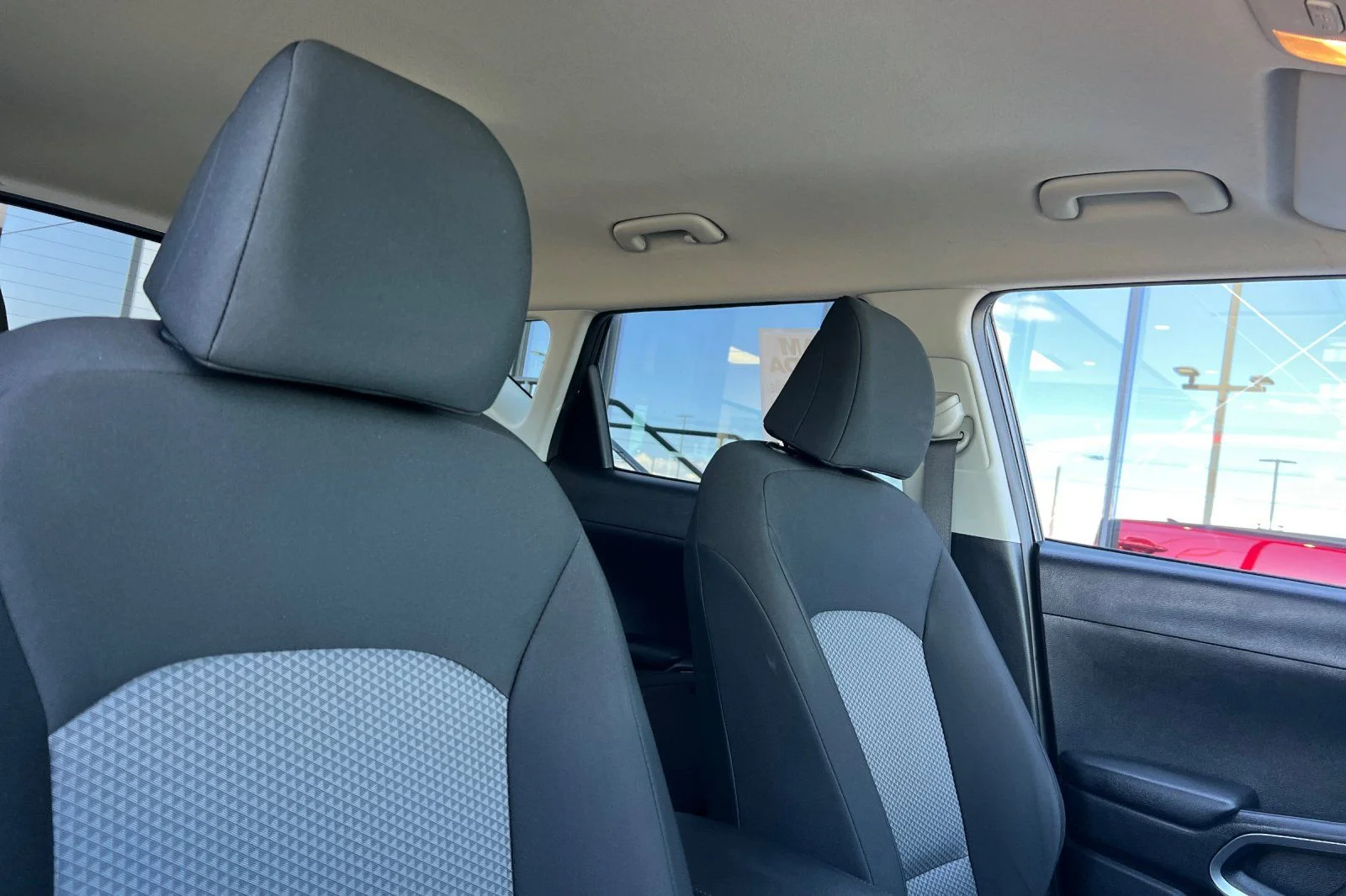 2025 Kia Soul LX - Photo 15