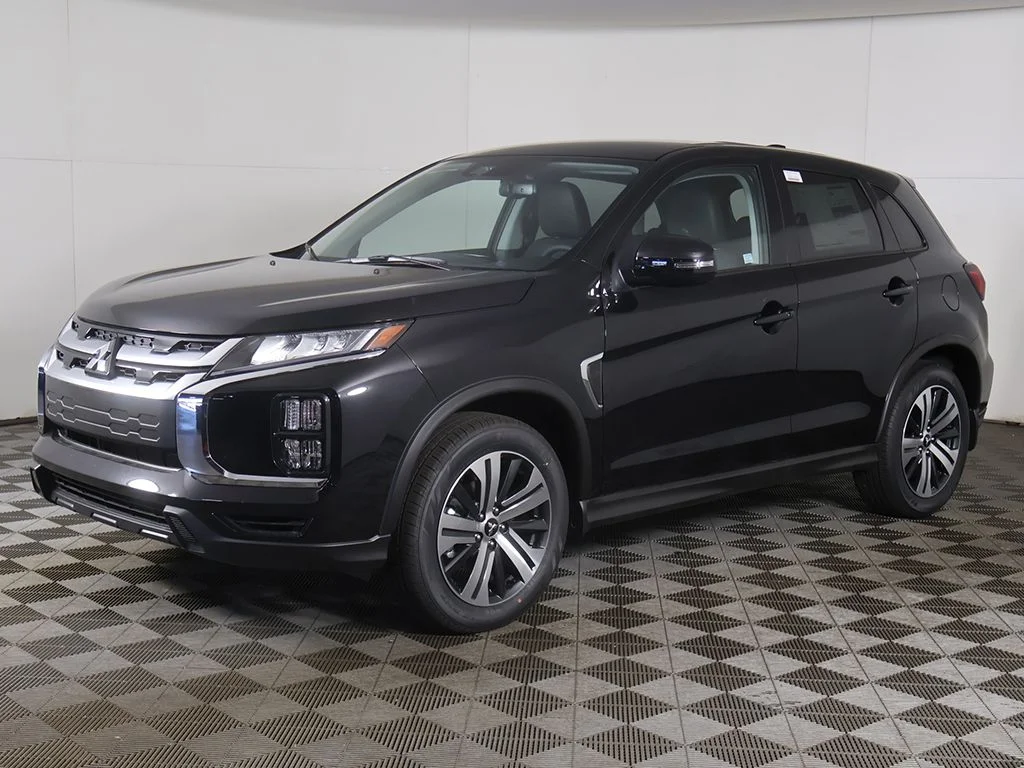 New 2026 Black Mitsubishi 2.0 SE image 6