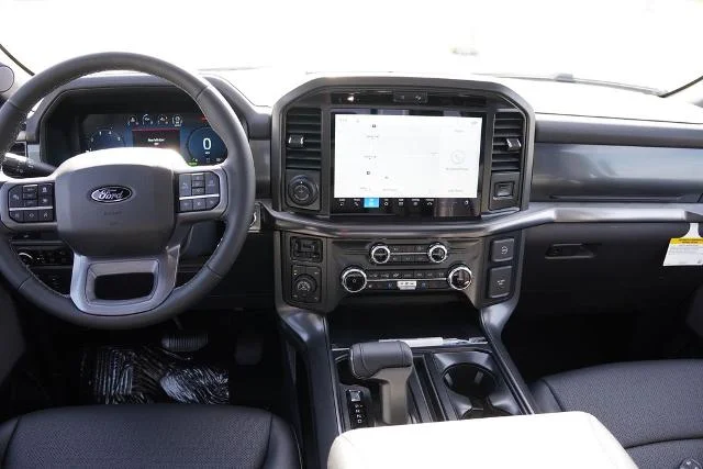 New 2026 Oxford White Ford Lariat® image 15