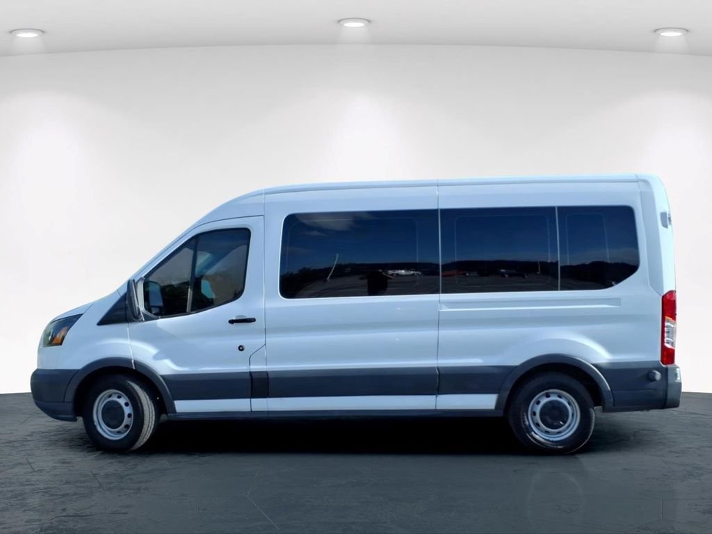 Used 2015 White Ford XL image 12