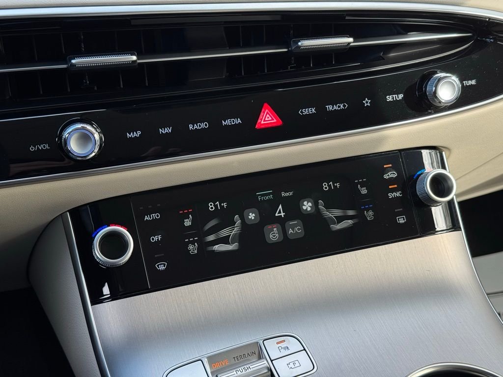 2026 GENESIS GV70 Advanced - Photo 31