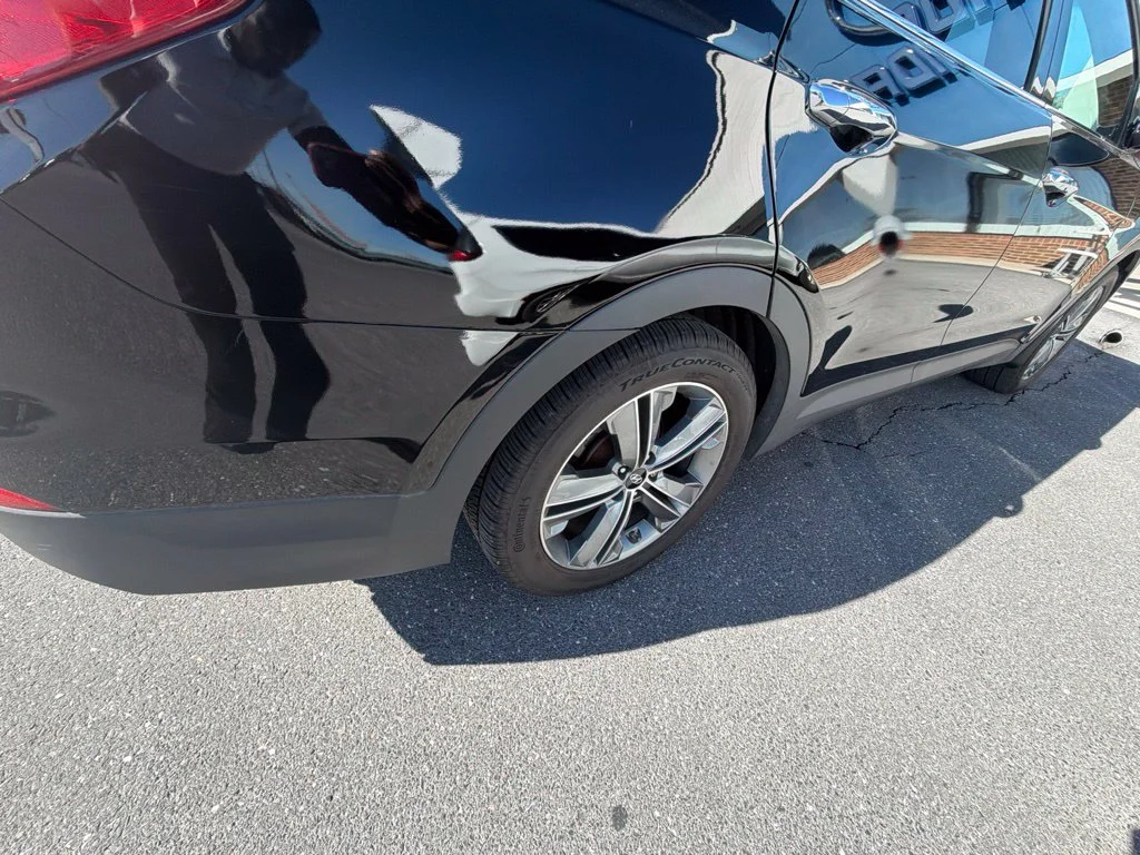 Used 2016 Black Hyundai SE image 10
