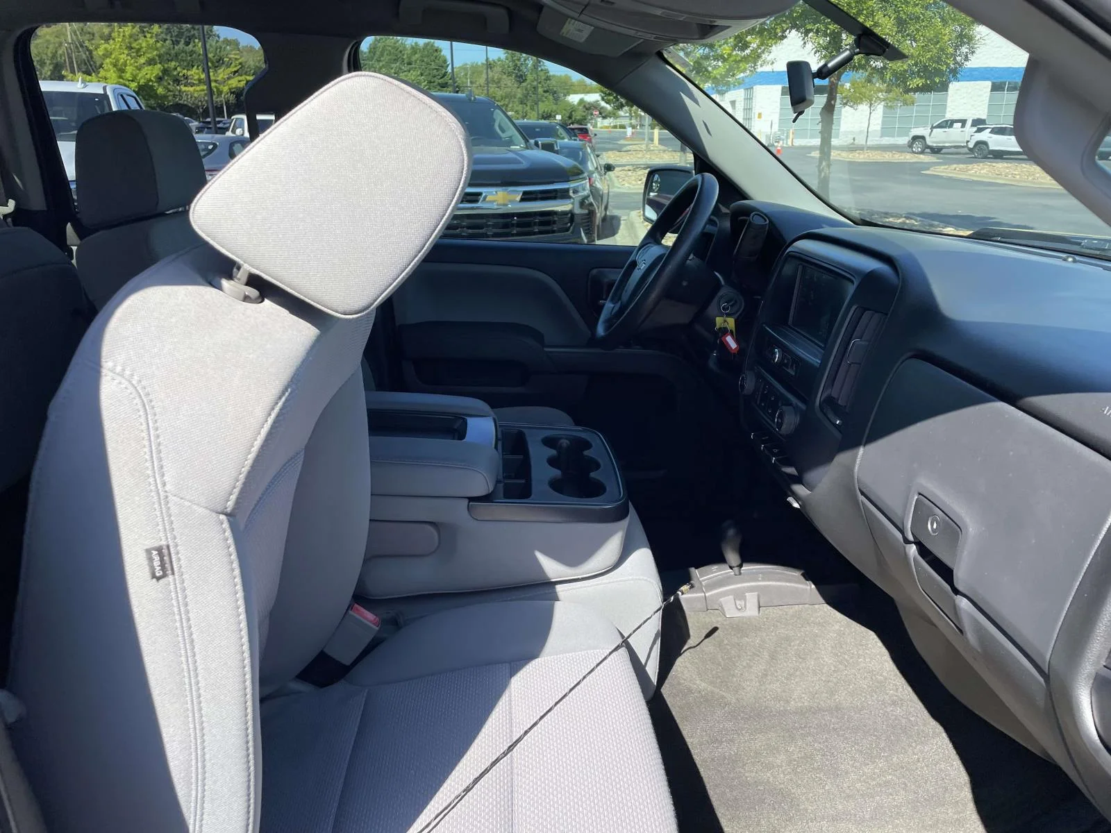 Used 2017 BLACK Chevrolet Custom image 9