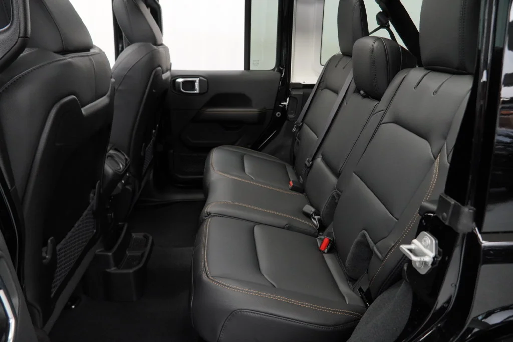 New 2027 Black Clear-Coat Paint Jeep Sahara image 19