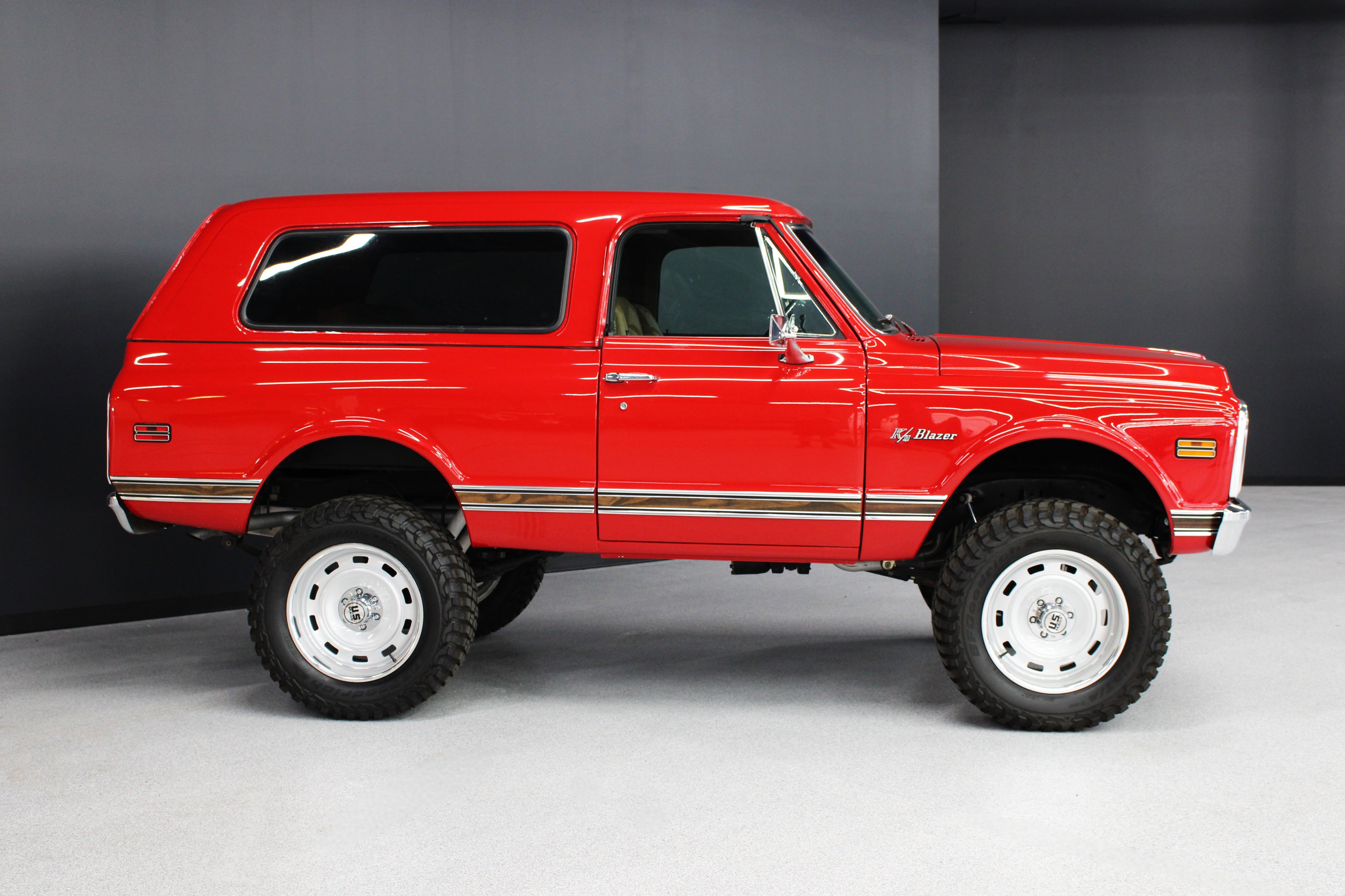 Used 1972 Red CHEVROLET K5 image 19