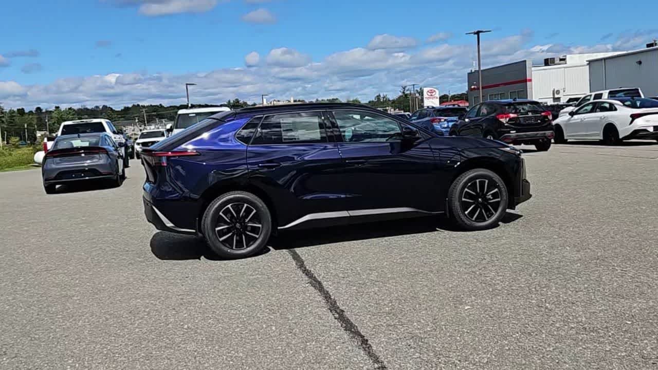 New 2026 Blueprint Toyota XLE image 2
