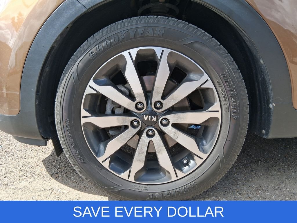 Used 2018 Brown Kia EX image 19