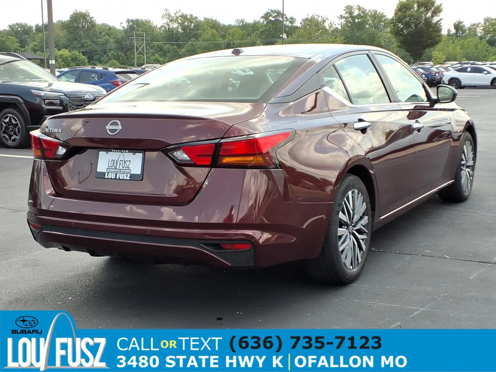 Used 2025 Garnet Pearl Metallic Nissan SV image 26