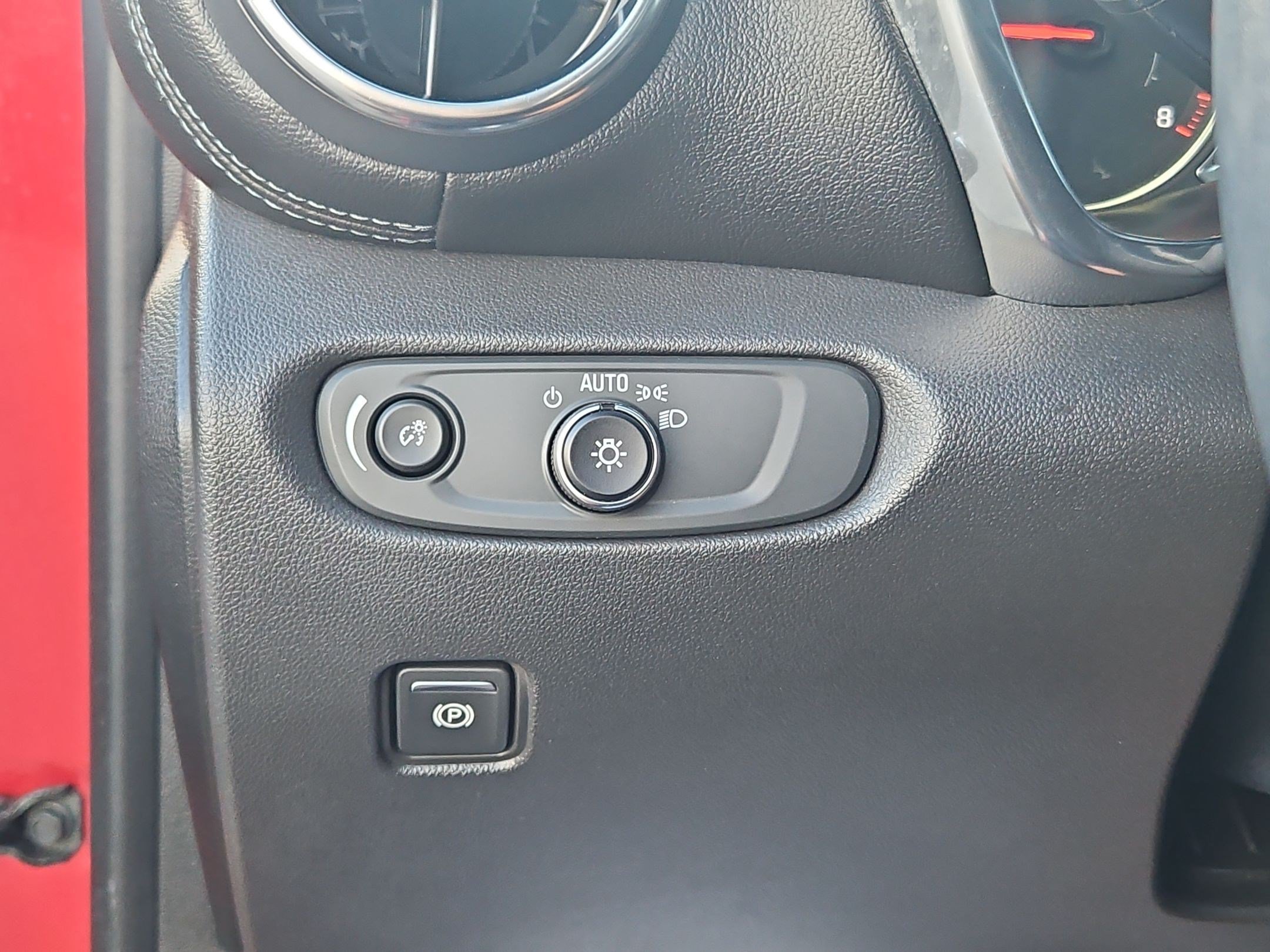 Used 2019 Cajun Red Tintcoat Chevrolet Base image 23
