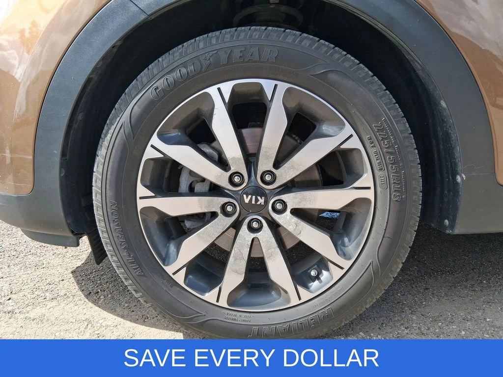 Used 2018 Brown Kia EX image 19