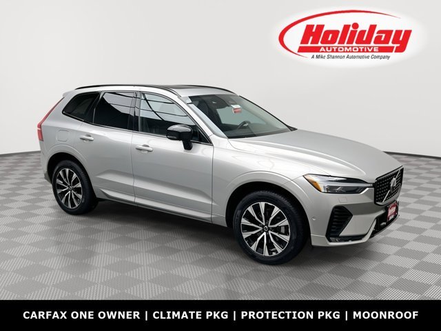 Used 2024 Silver Dawn Metallic Volvo Plus Dark Theme image 1