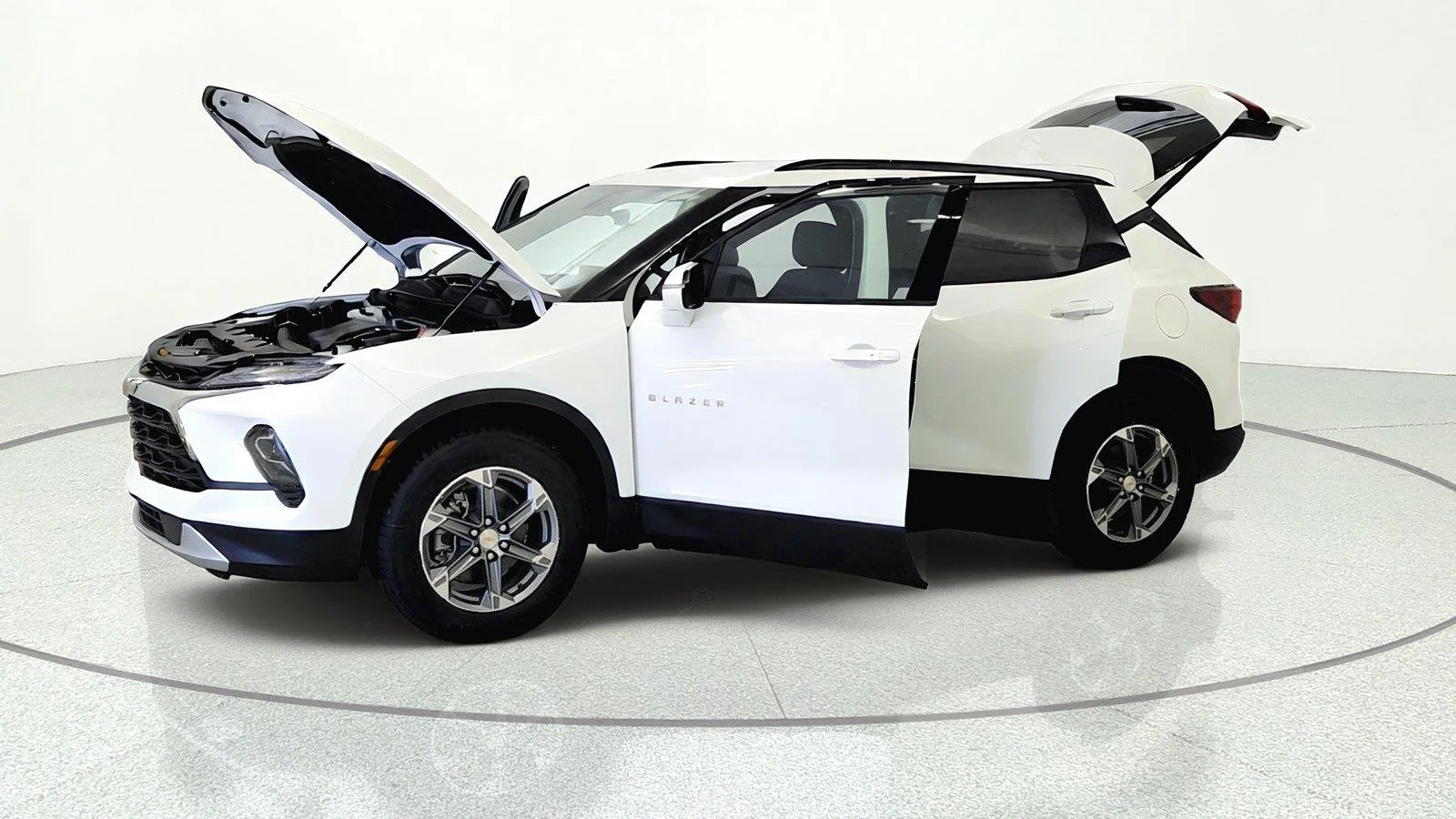 New 2026 Summit White Chevrolet 3LT image 9