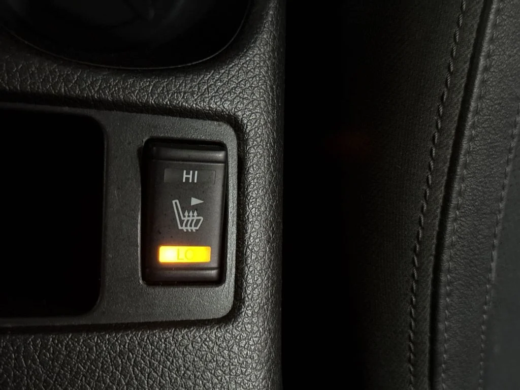 Used 2019 Gun Metallic Nissan SL image 30