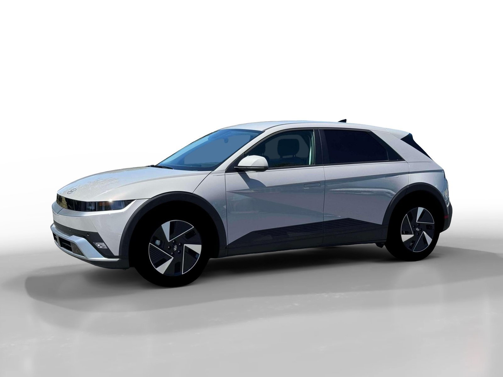 New 2026 Cyber Gray Hyundai SE image 2