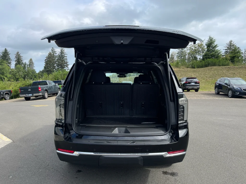 2026 Chevrolet Tahoe LT - Photo 10