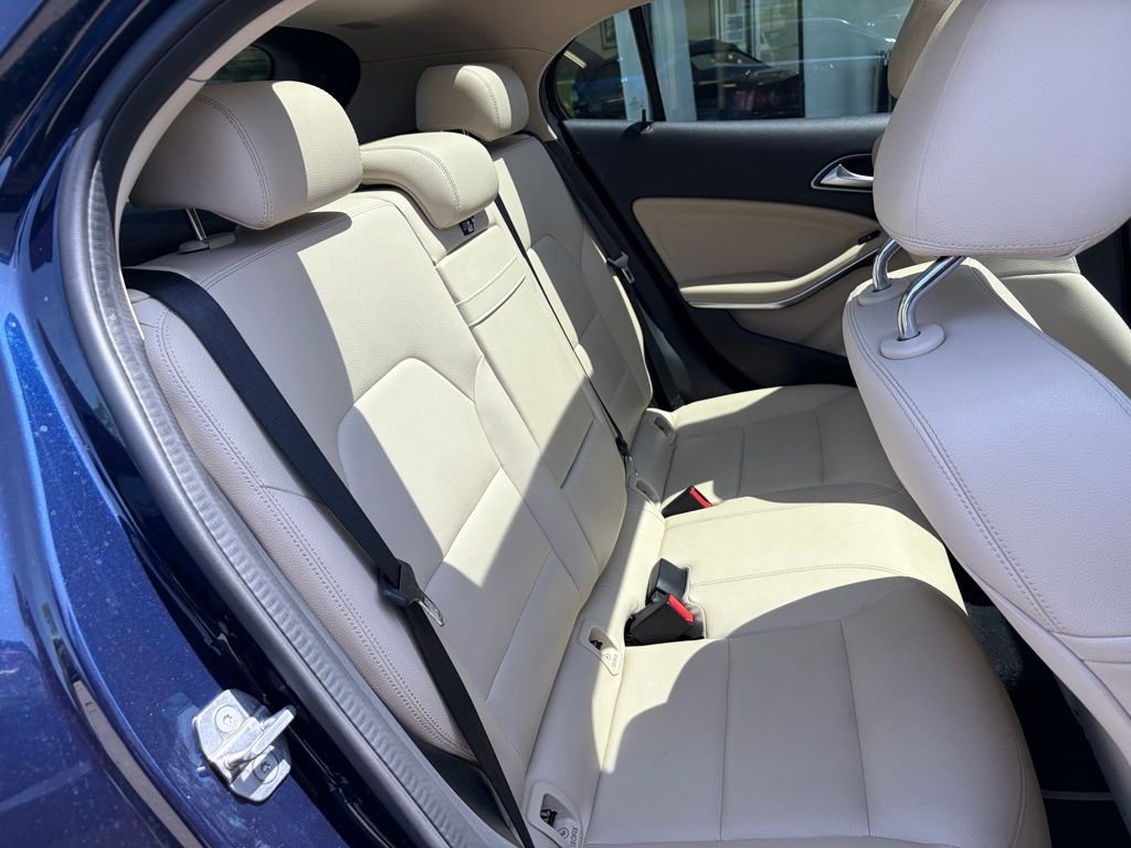 Used 2018 Lunar Blue Metallic Mercedes-Benz GLA 250 image 24