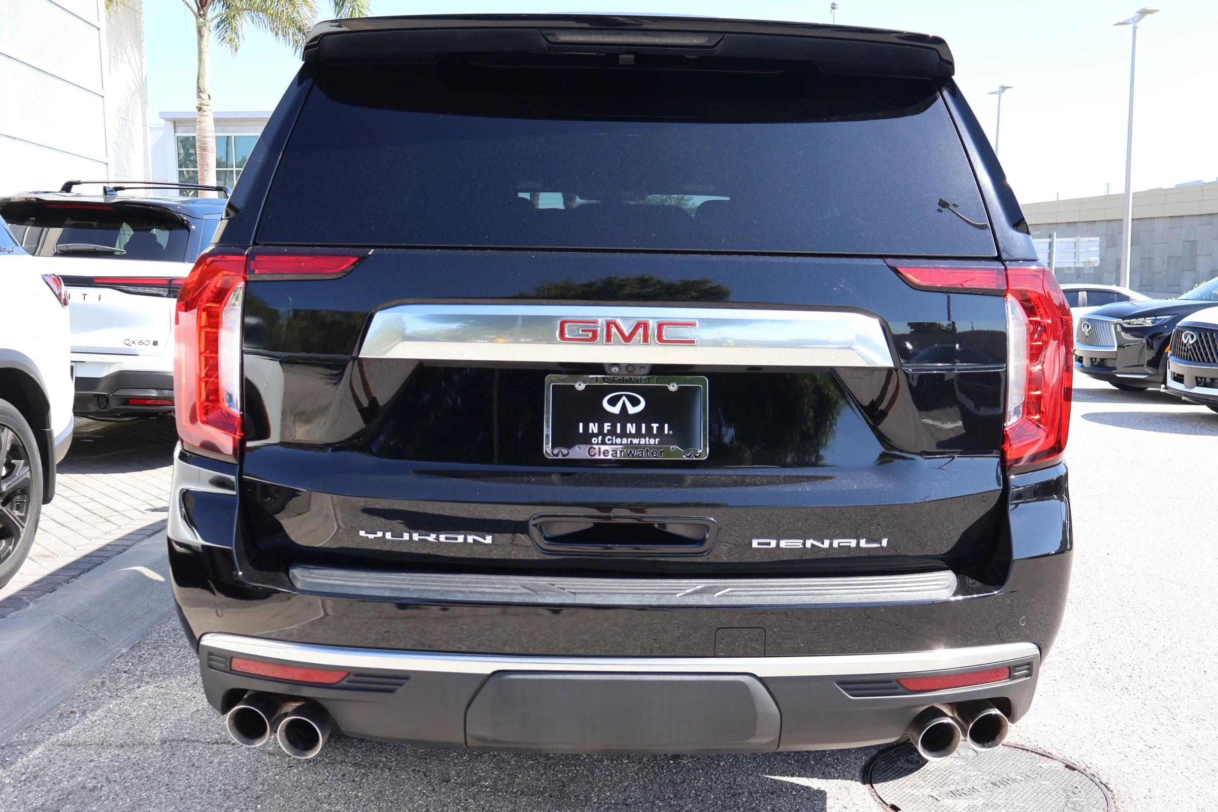 Used 2022 Onyx Black GMC Denali image 7