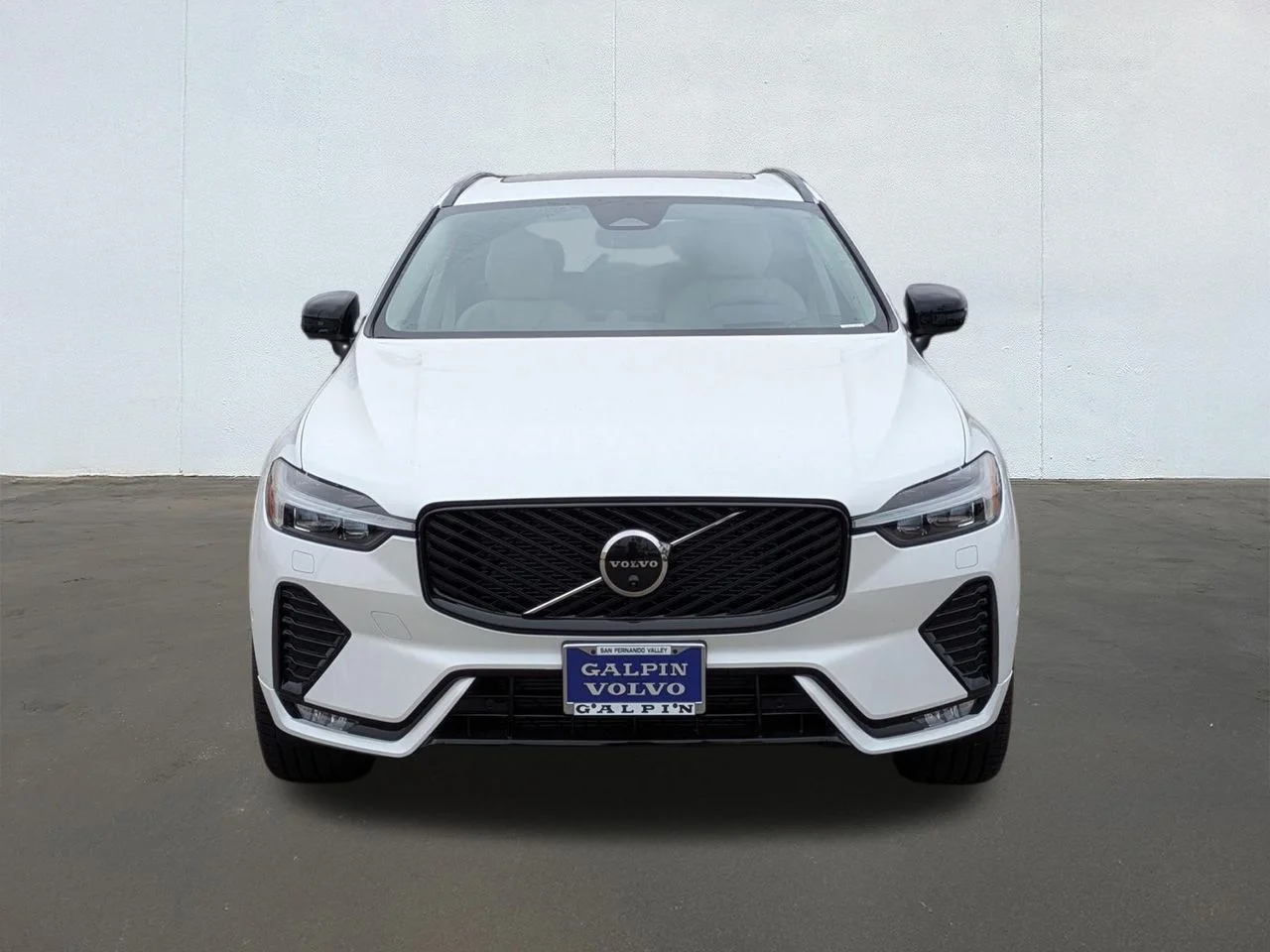 New 2026 Crystal White Volvo Ultra image 4